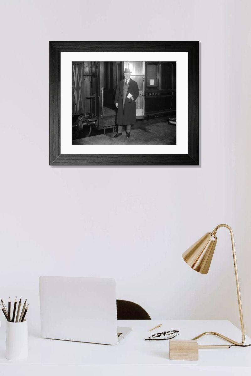 Shown hanging in a room: Modern 14"x12" (36x31cm)