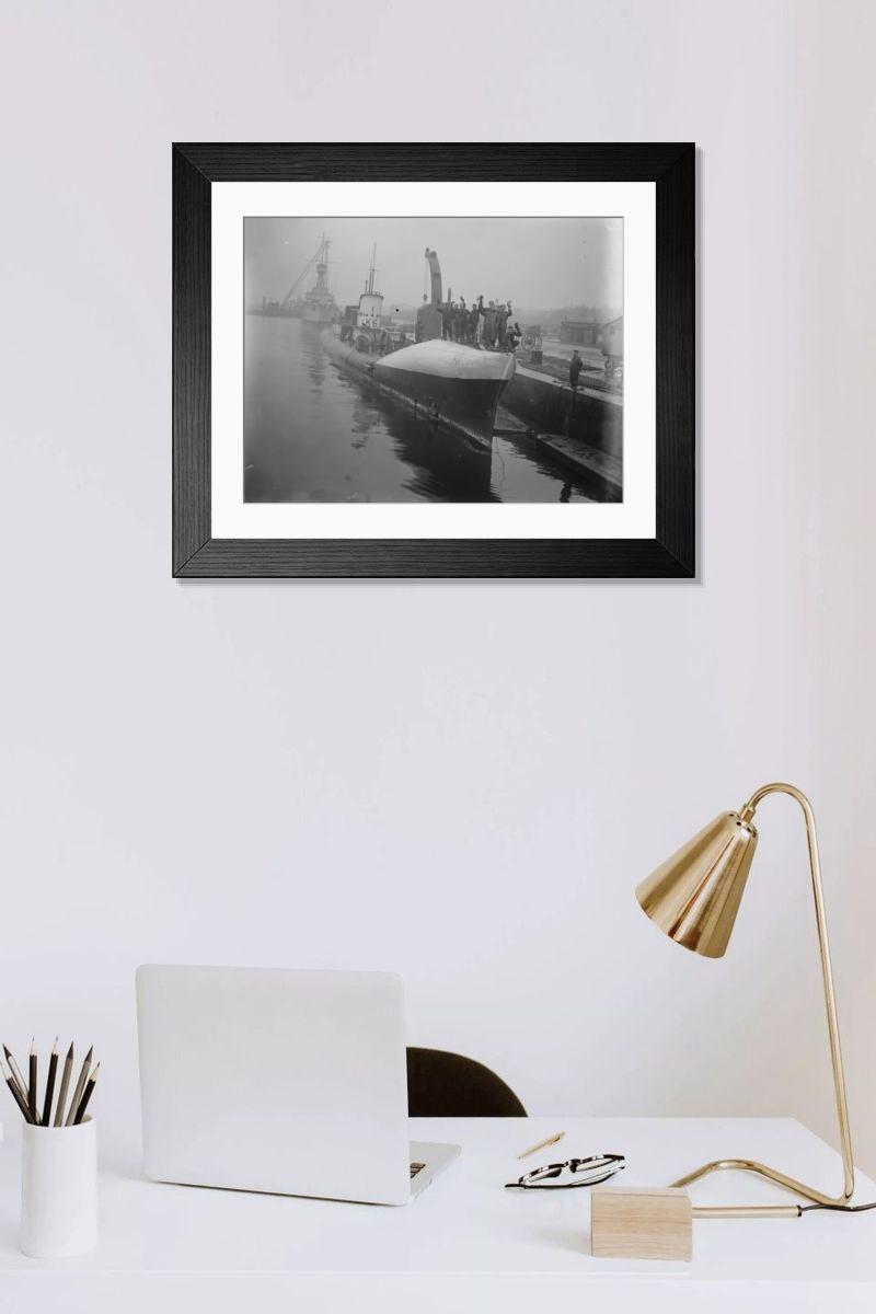 Shown hanging in a room: Modern 14"x12" (36x31cm)