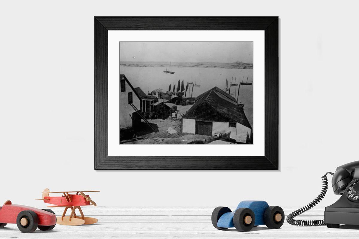Shown hanging in a room: Modern 14"x12" (36x31cm)