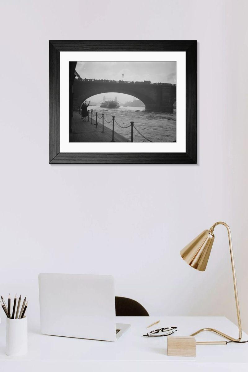 Shown hanging in a room: Modern 14"x12" (36x31cm)