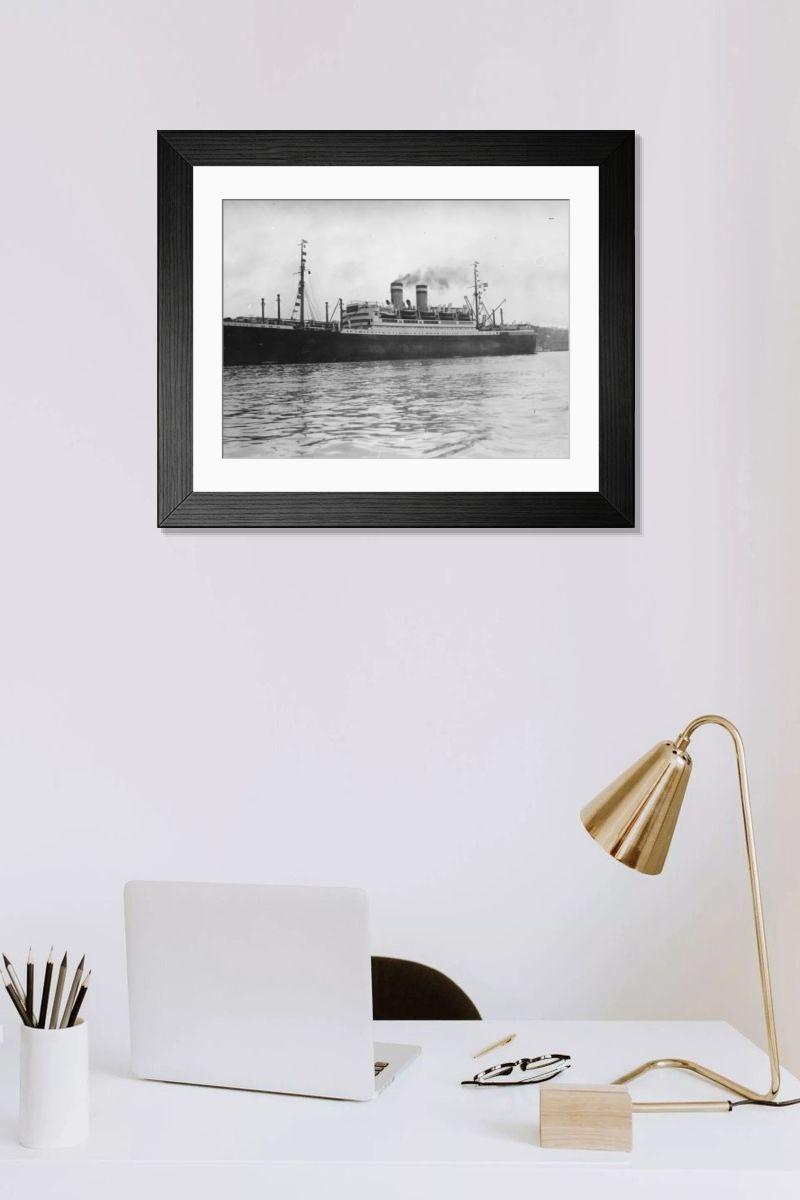 Shown hanging in a room: Modern 14"x12" (36x31cm)