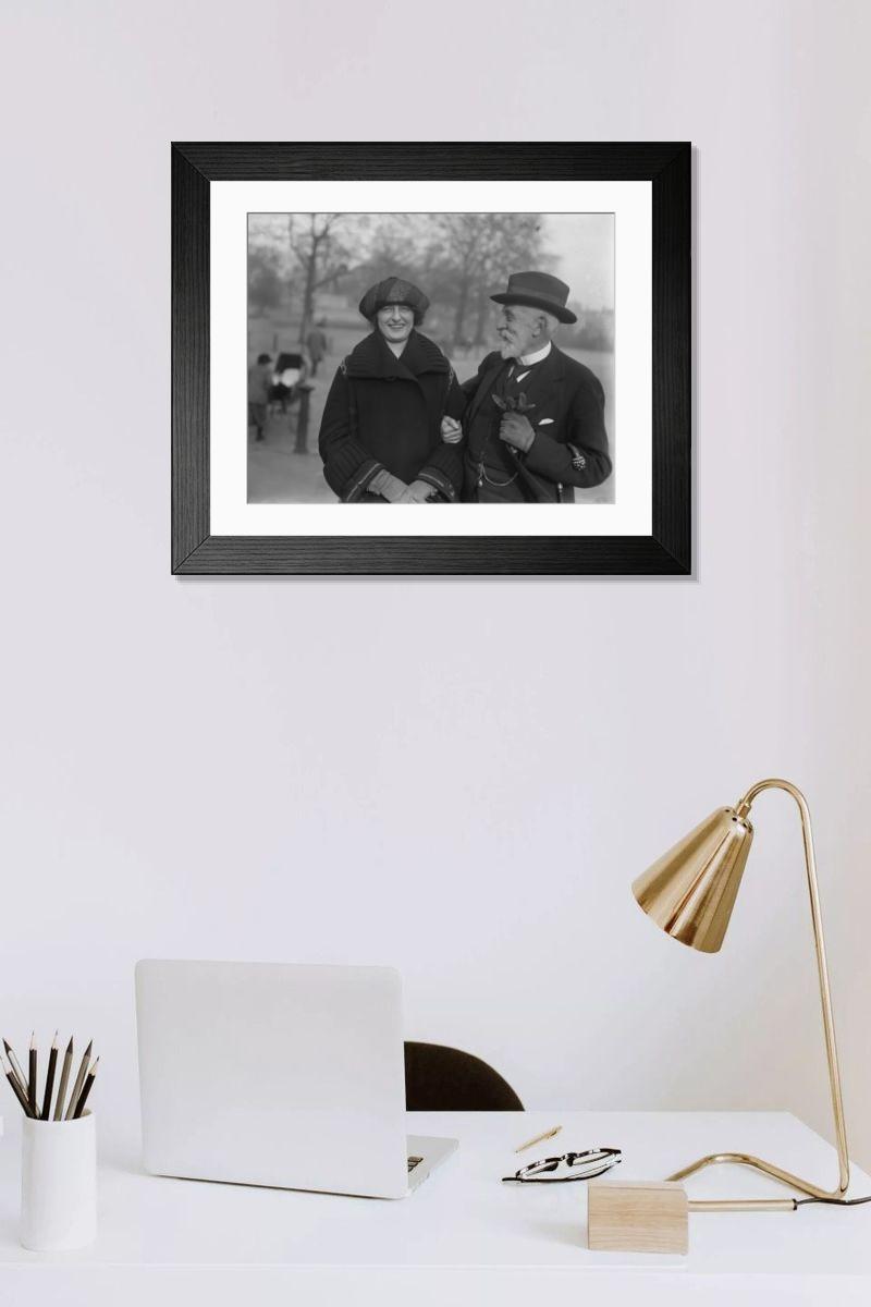 Shown hanging in a room: Modern 14"x12" (36x31cm)