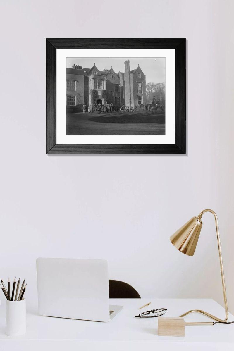 Shown hanging in a room: Modern 14"x12" (36x31cm)