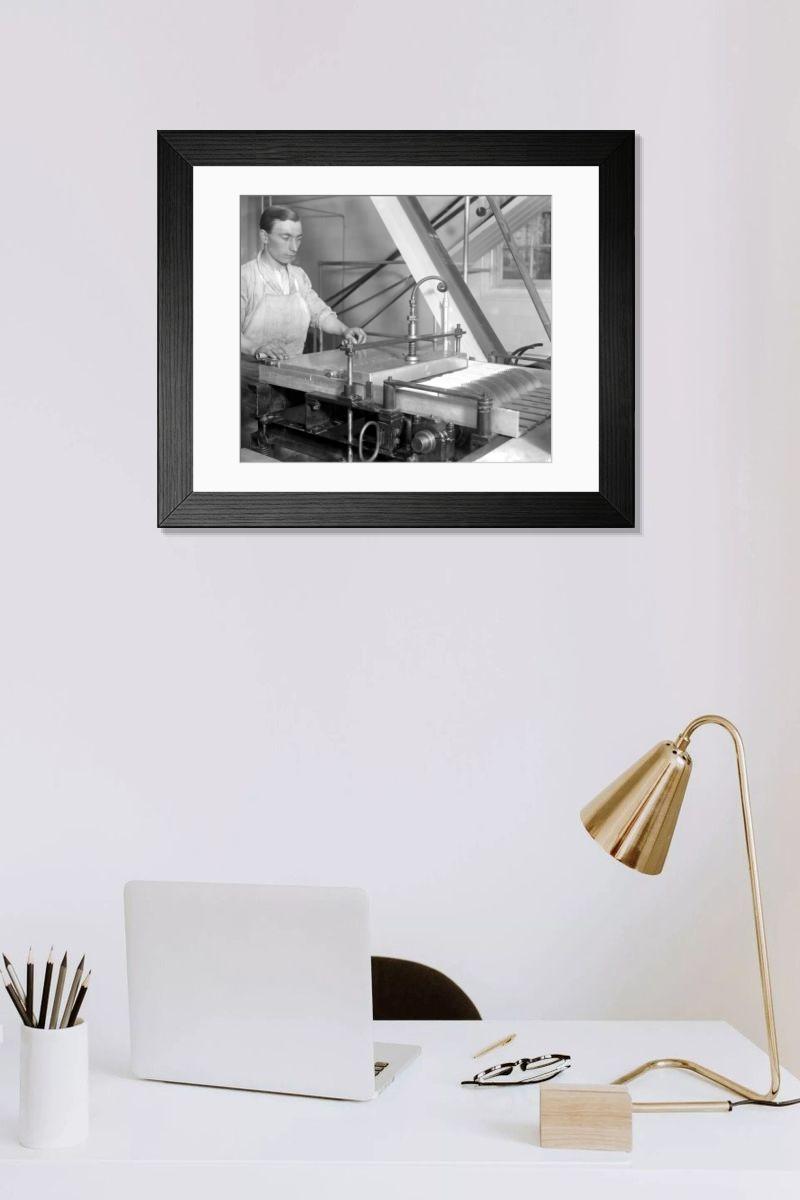 Shown hanging in a room: Modern 14"x12" (36x31cm)