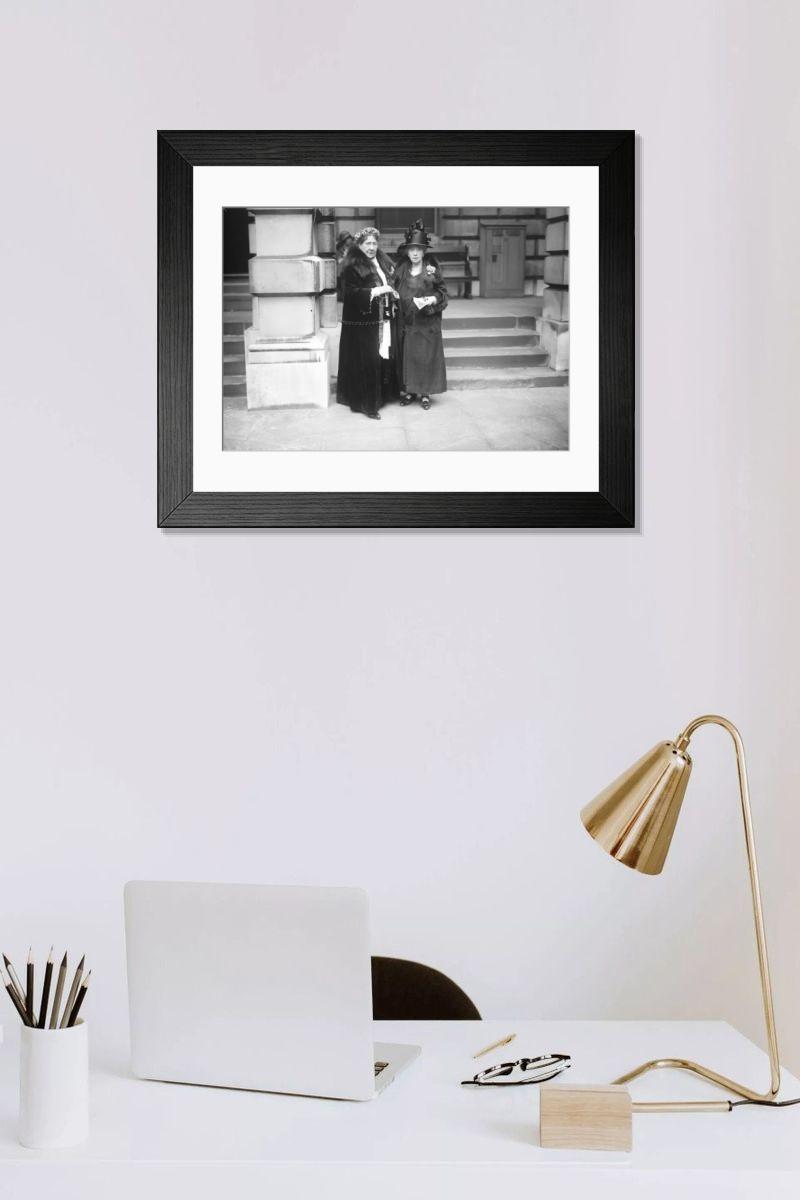 Shown hanging in a room: Modern 14"x12" (36x31cm)
