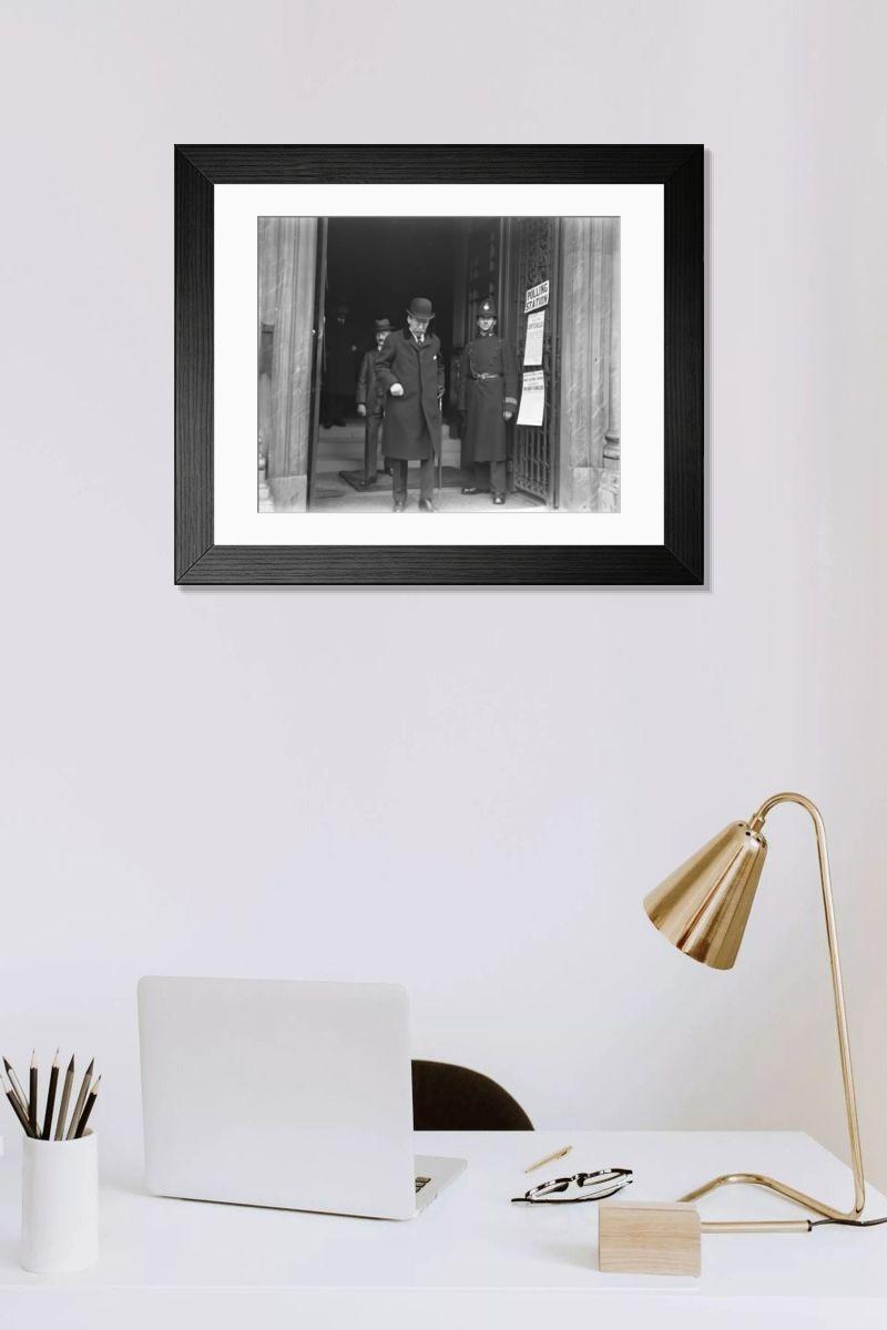 Shown hanging in a room: Modern 14"x12" (36x31cm)