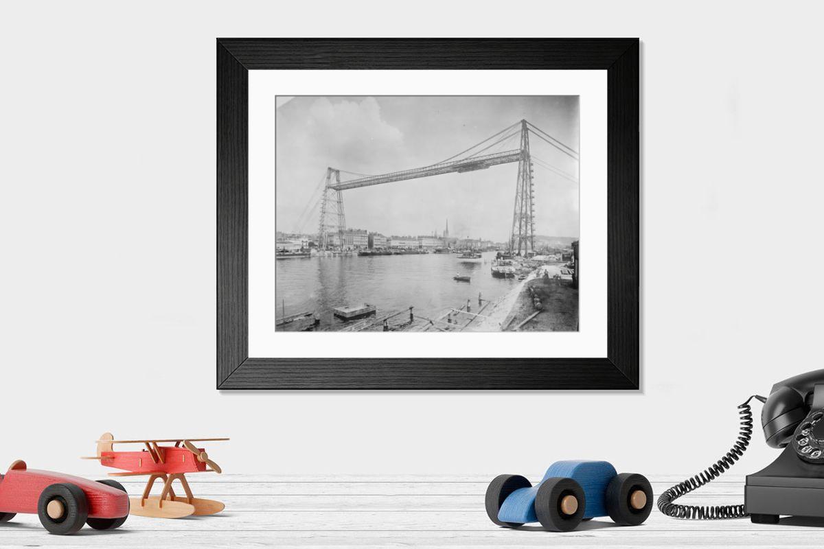 Shown hanging in a room: Modern 14"x12" (36x31cm)