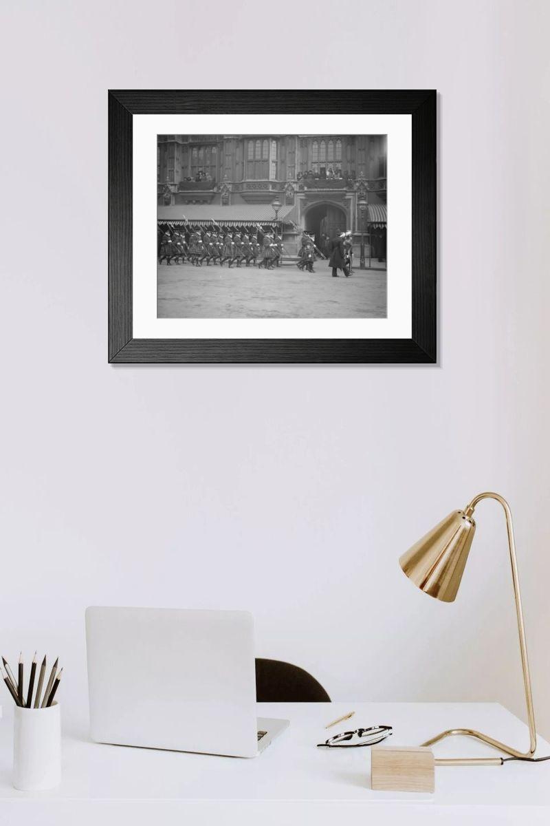 Shown hanging in a room: Modern 14"x12" (36x31cm)