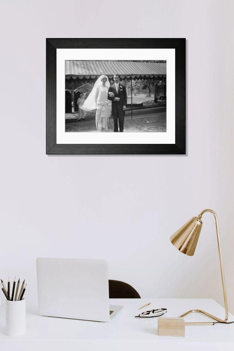 Shown hanging in a room: Modern 14"x12" (36x31cm)