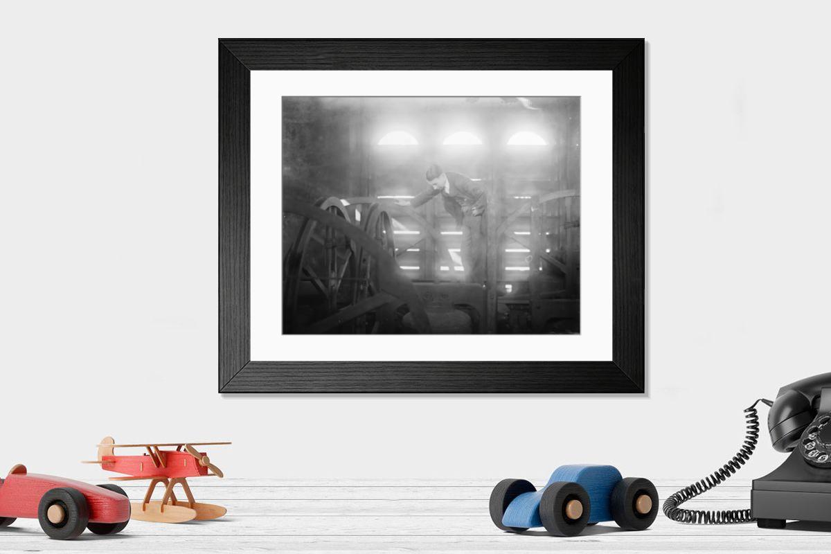 Shown hanging in a room: Modern 14"x12" (36x31cm)