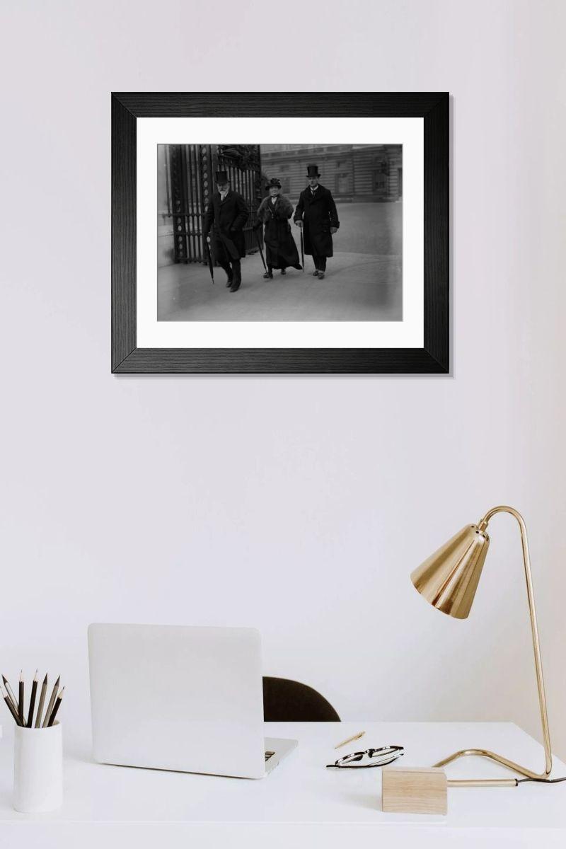 Shown hanging in a room: Modern 14"x12" (36x31cm)