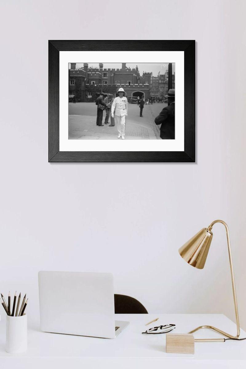 Shown hanging in a room: Modern 14"x12" (36x31cm)