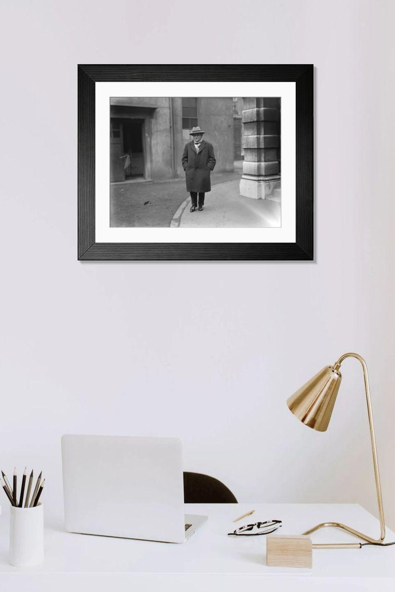Shown hanging in a room: Modern 14"x12" (36x31cm)