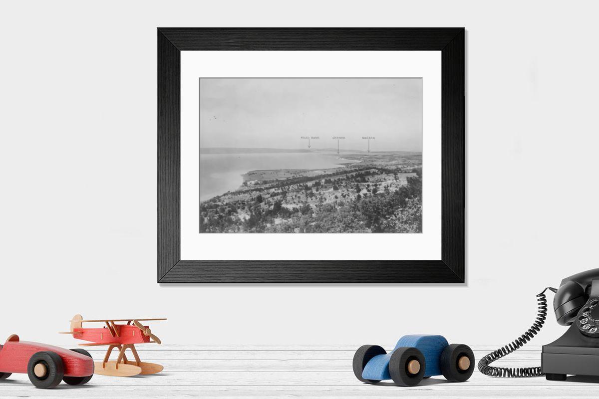 Shown hanging in a room: Modern 14"x12" (36x31cm)