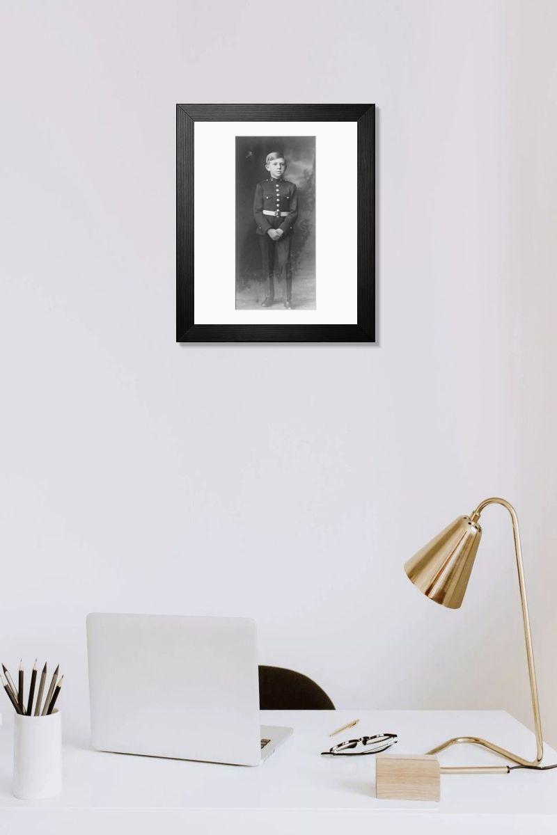 Shown hanging in a room: Modern 14"x12" (36x31cm)