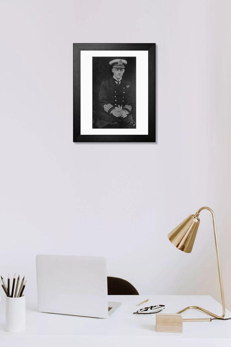 Shown hanging in a room: Modern 14"x12" (36x31cm)