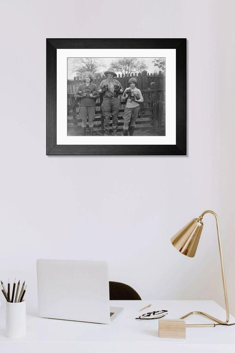Shown hanging in a room: Modern 14"x12" (36x31cm)