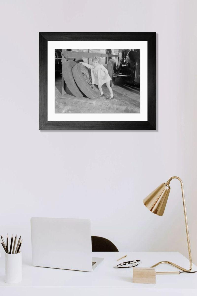 Shown hanging in a room: Modern 14"x12" (36x31cm)
