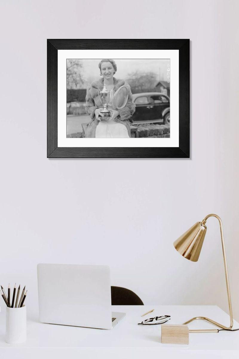 Shown hanging in a room: Modern 14"x12" (36x31cm)