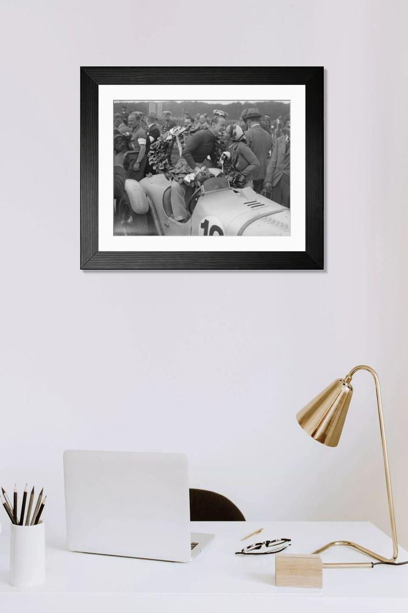 Shown hanging in a room: Modern 14"x12" (36x31cm)