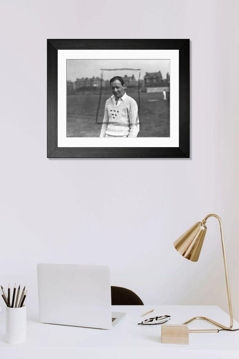 Shown hanging in a room: Modern 14"x12" (36x31cm)