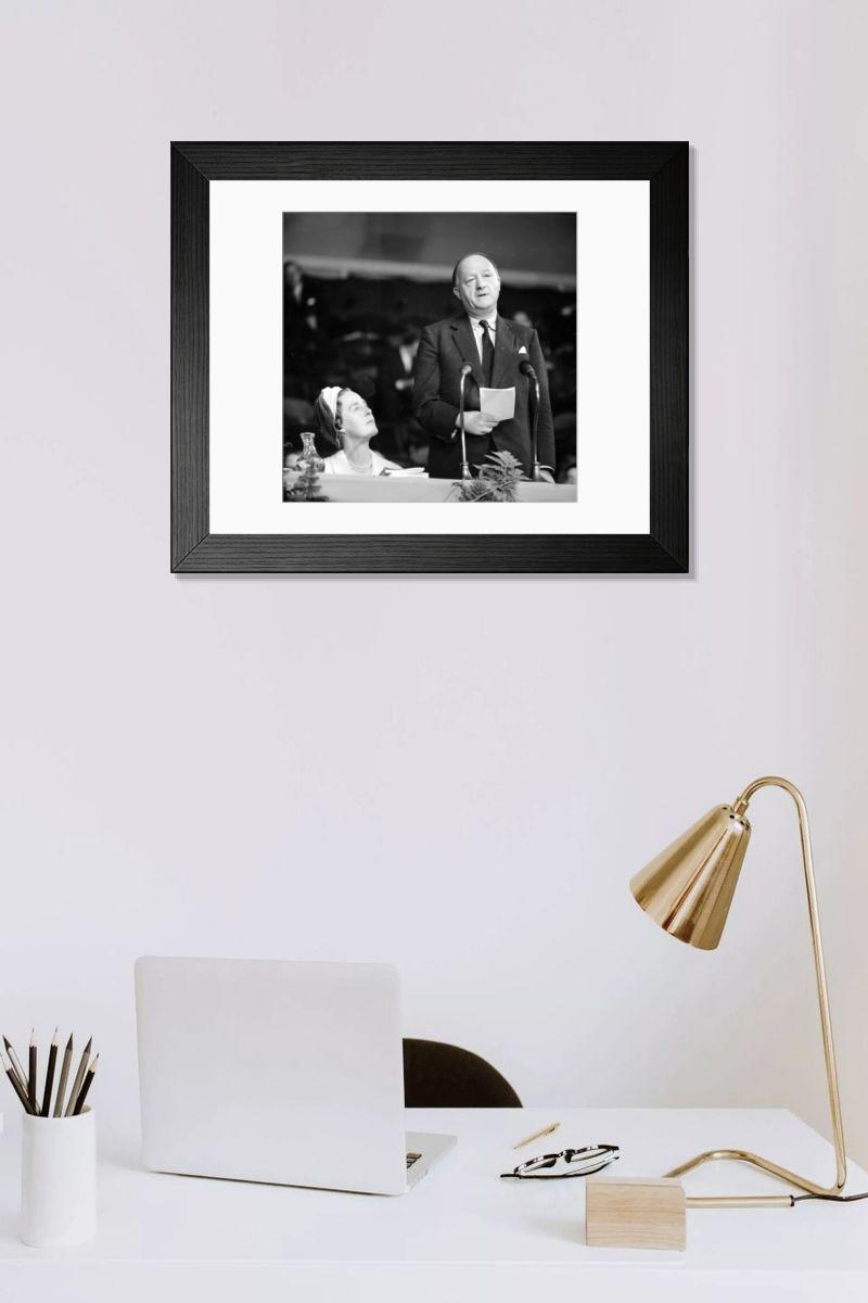 Shown hanging in a room: Modern 14"x12" (36x31cm)