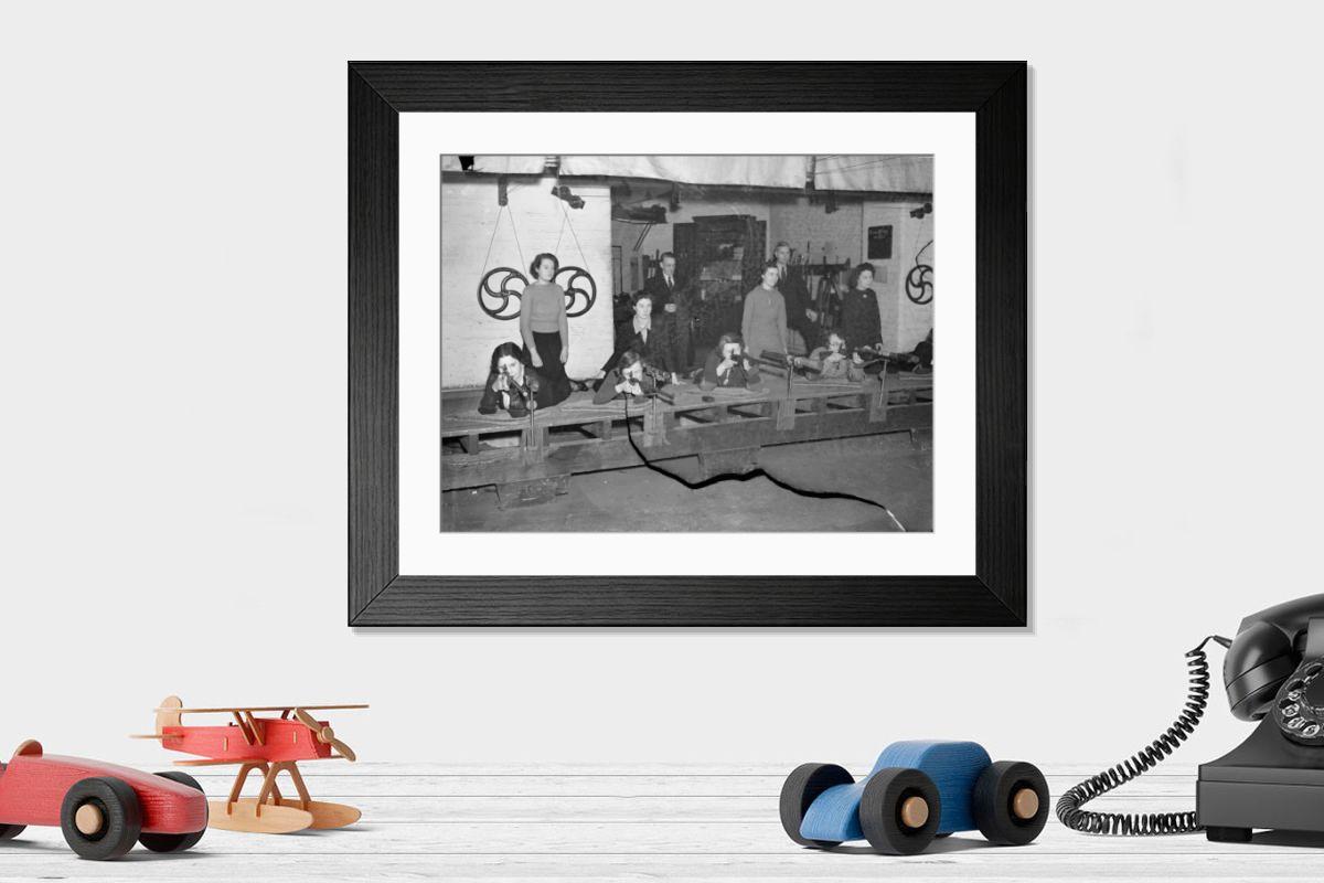 Shown hanging in a room: Modern 14"x12" (36x31cm)