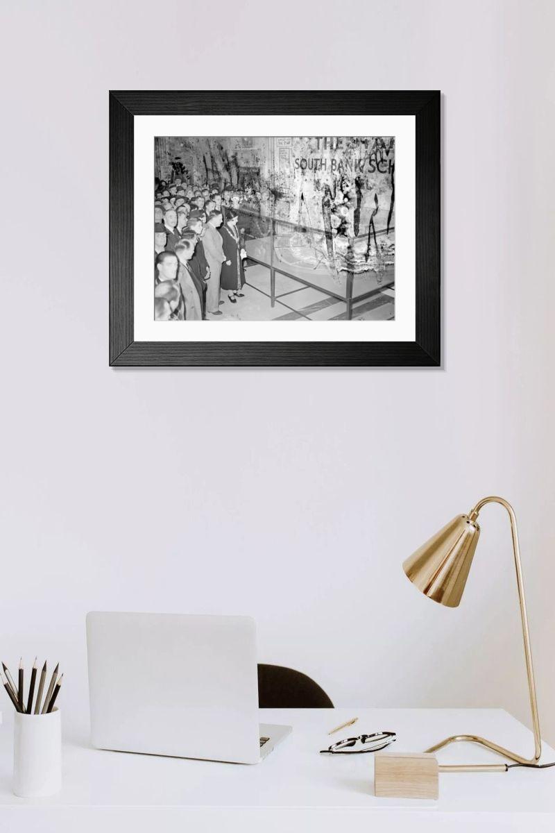 Shown hanging in a room: Modern 14"x12" (36x31cm)