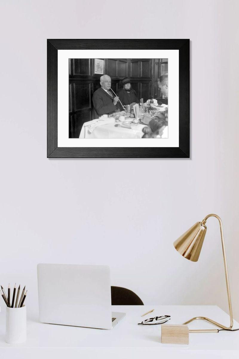 Shown hanging in a room: Modern 14"x12" (36x31cm)