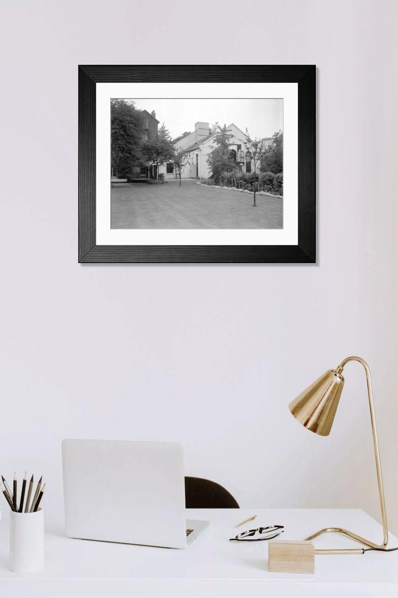 Shown hanging in a room: Modern 14"x12" (36x31cm)