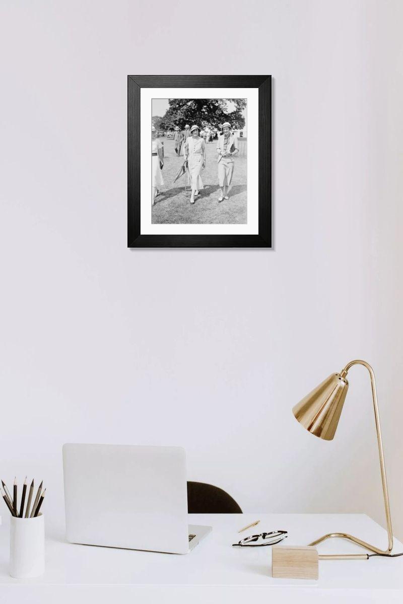 Shown hanging in a room: Modern 14"x12" (36x31cm)