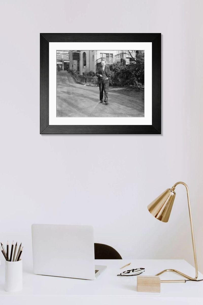 Shown hanging in a room: Modern 14"x12" (36x31cm)