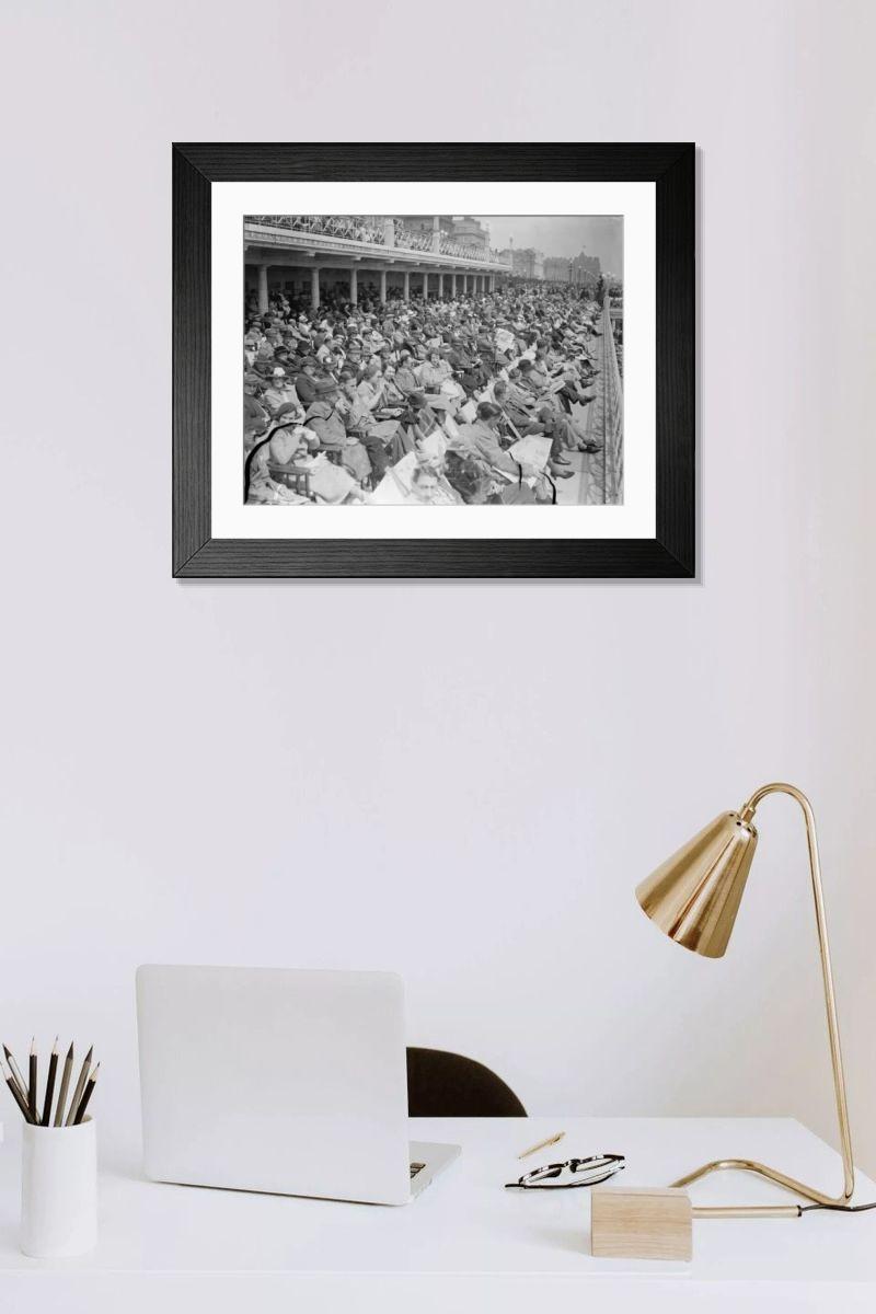 Shown hanging in a room: Modern 14"x12" (36x31cm)