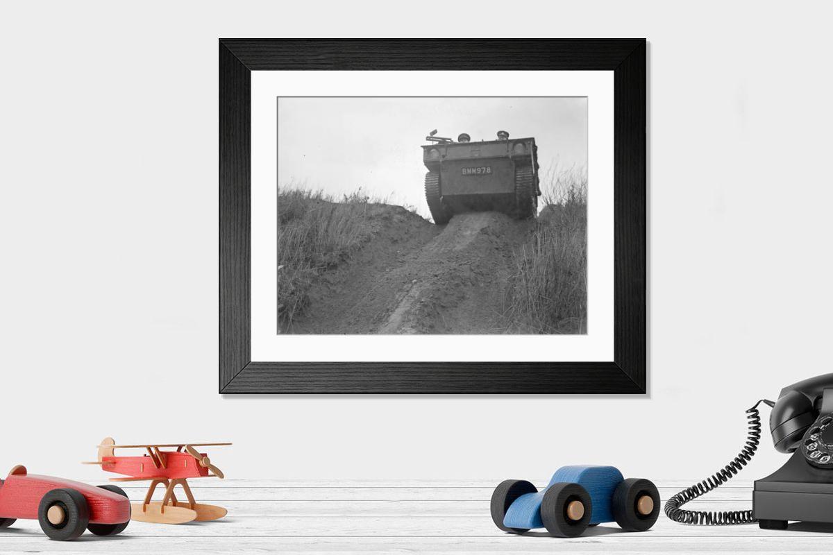 Shown hanging in a room: Modern 14"x12" (36x31cm)