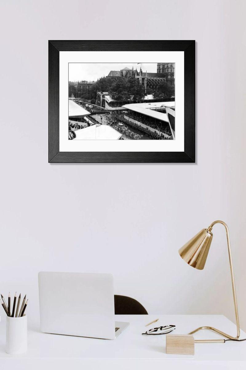 Shown hanging in a room: Modern 14"x12" (36x31cm)