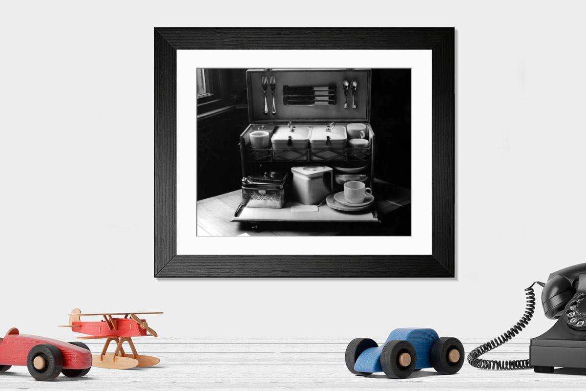 Shown hanging in a room: Modern 14"x12" (36x31cm)