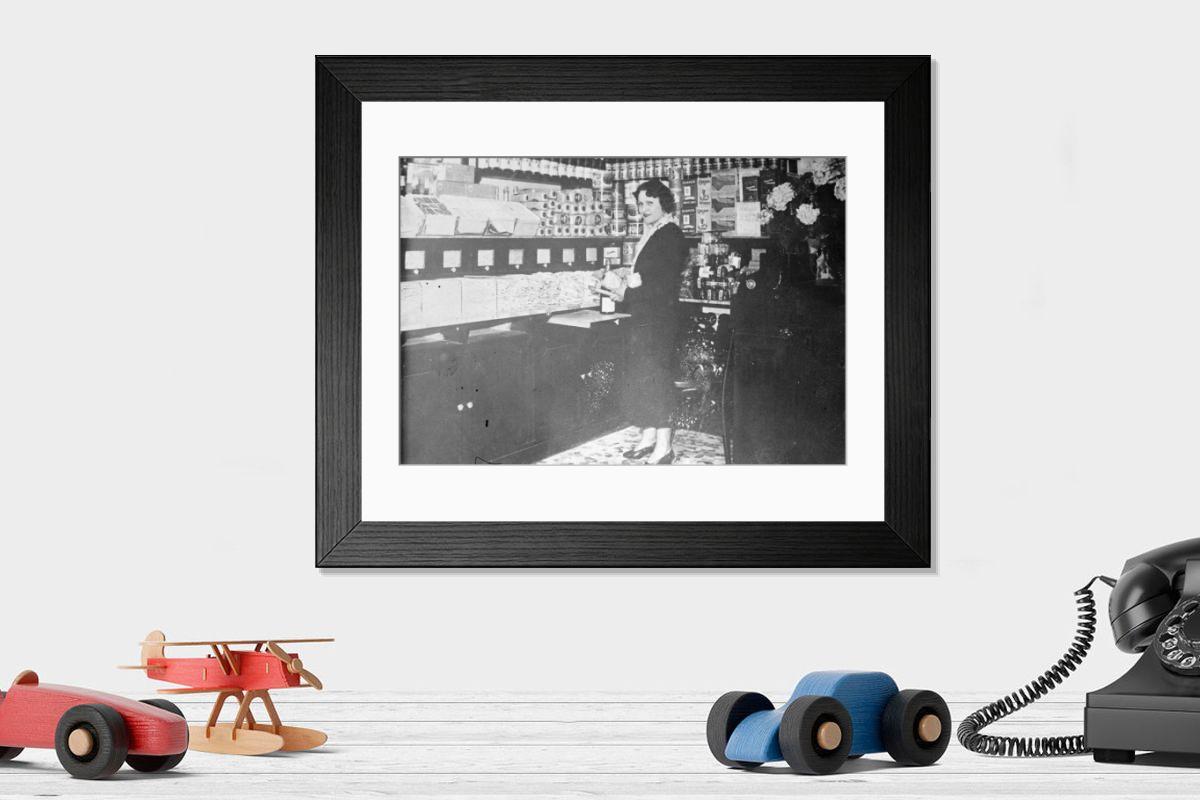 Shown hanging in a room: Modern 14"x12" (36x31cm)