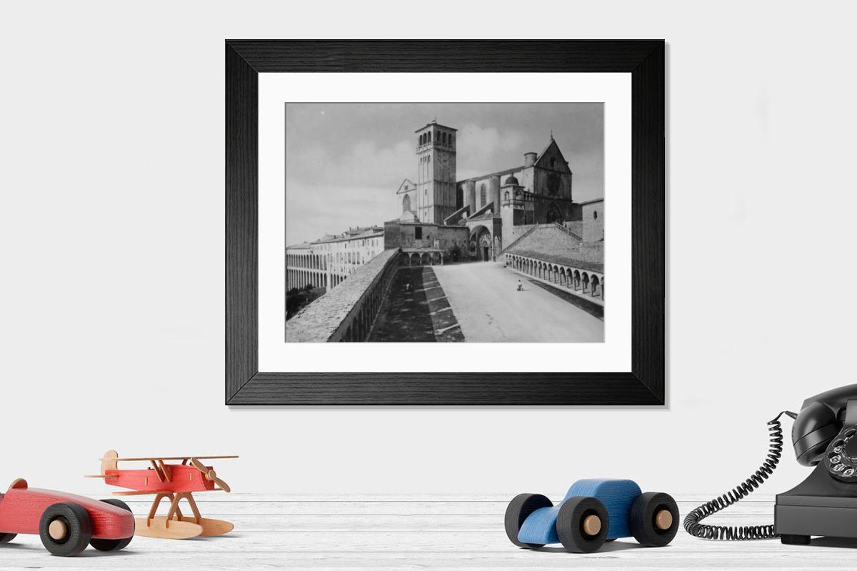 Shown hanging in a room: Modern 14"x12" (36x31cm)