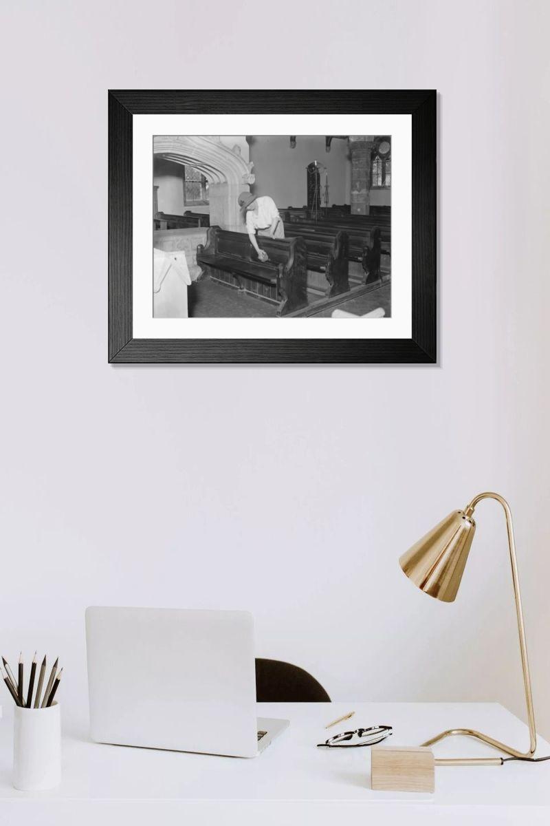 Shown hanging in a room: Modern 14"x12" (36x31cm)