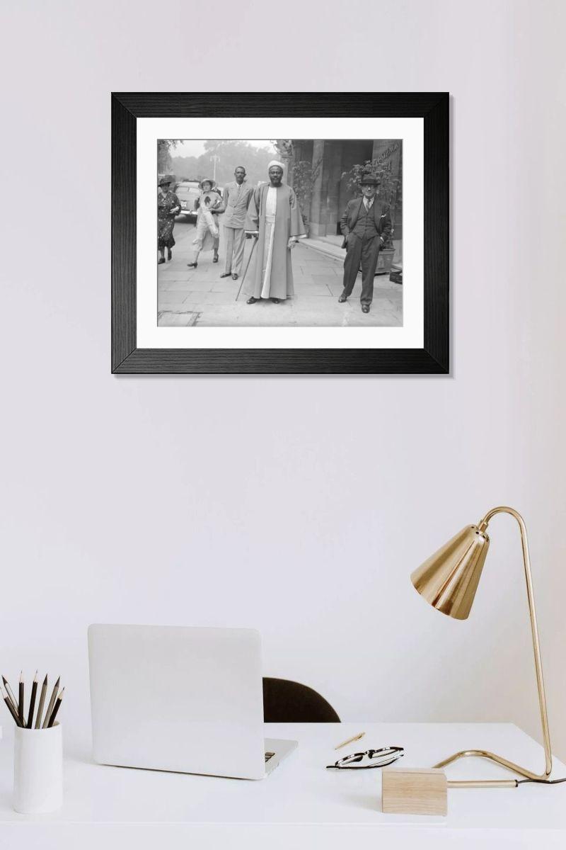 Shown hanging in a room: Modern 14"x12" (36x31cm)