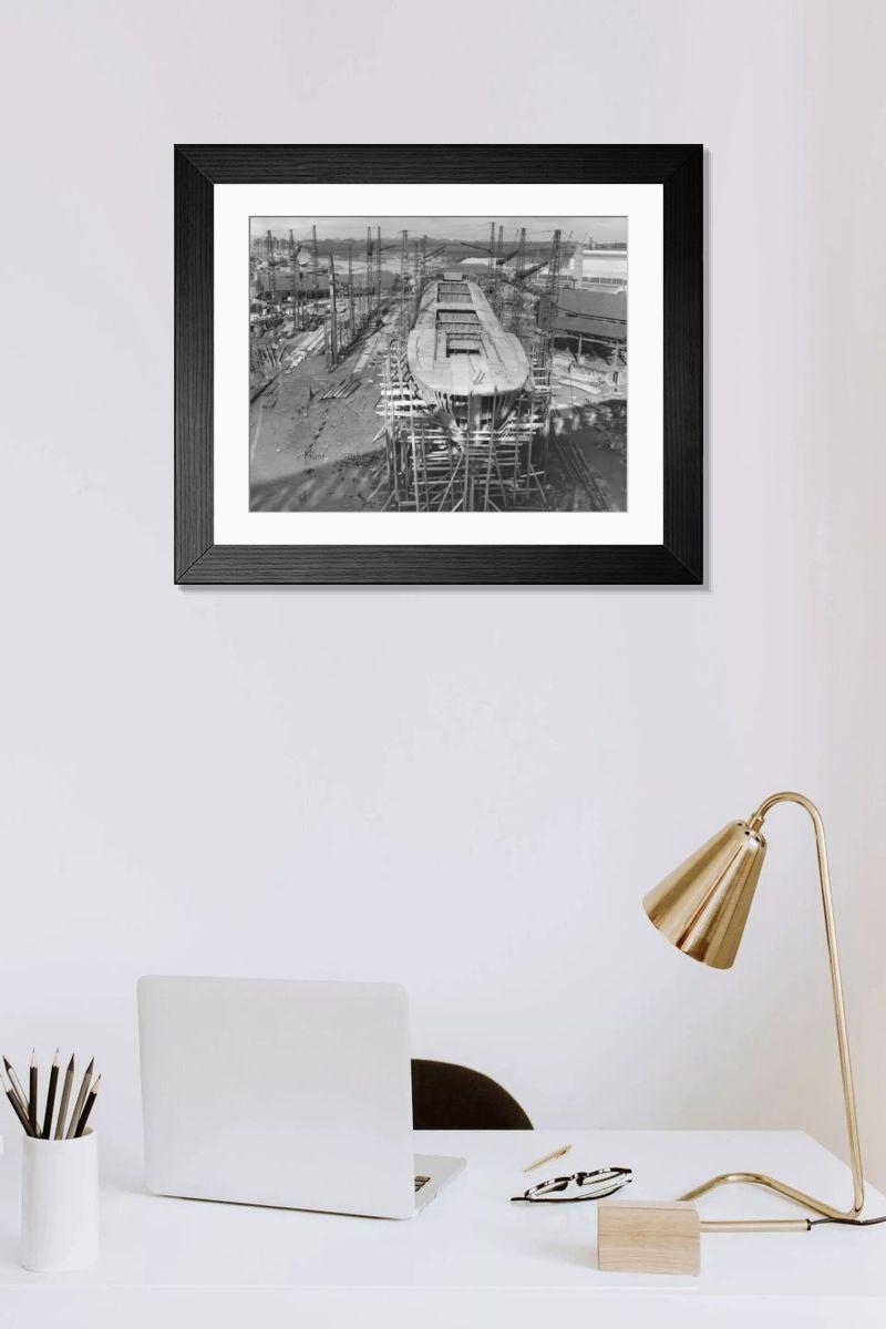 Shown hanging in a room: Modern 14"x12" (36x31cm)