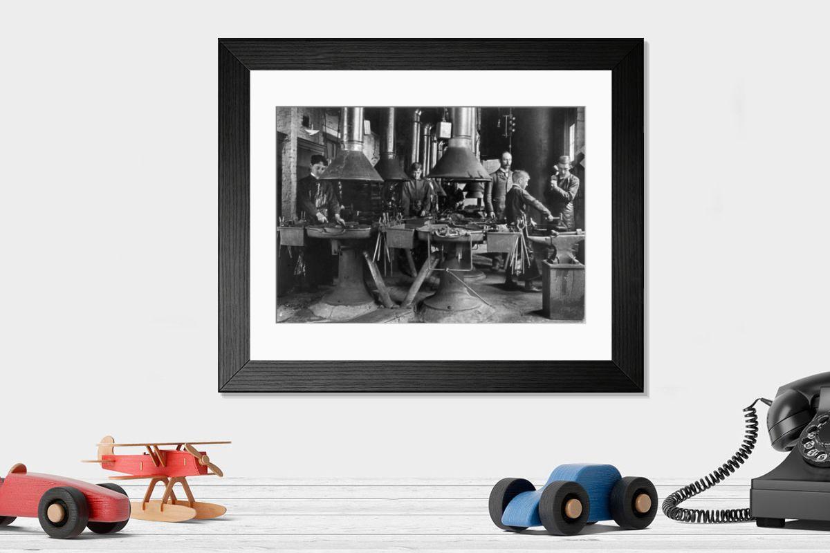 Shown hanging in a room: Modern 14"x12" (36x31cm)