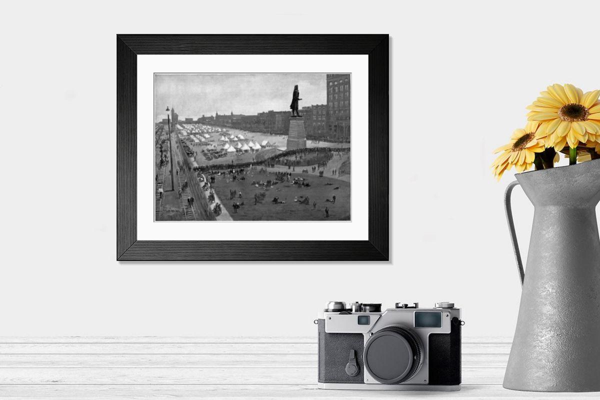 Shown hanging in a room: Modern 14"x12" (36x31cm)