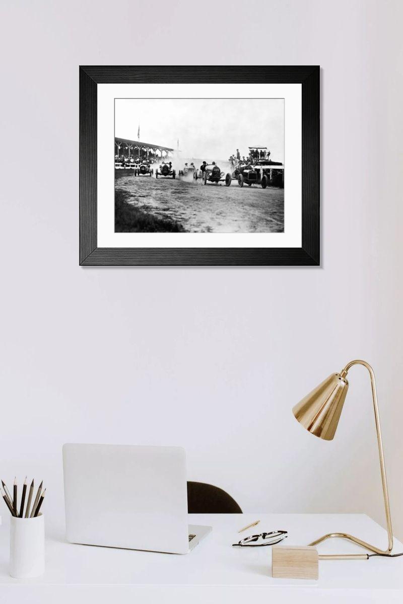 Shown hanging in a room: Modern 14"x12" (36x31cm)