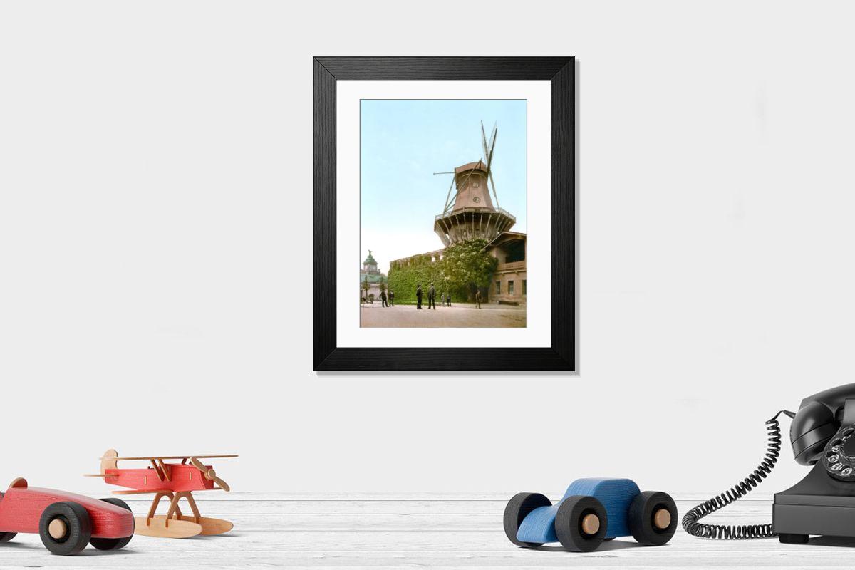 Shown hanging in a room: Modern 14"x12" (36x31cm)