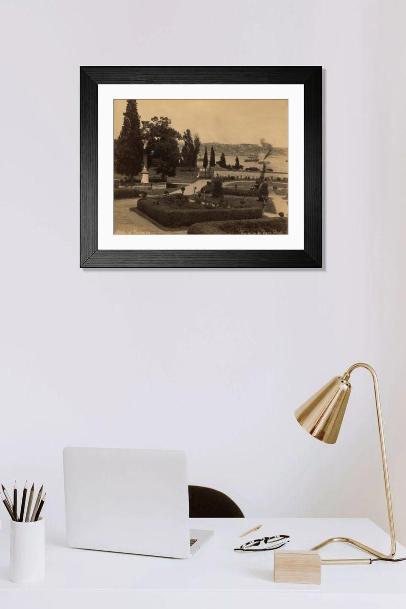 Shown hanging in a room: Modern 14"x12" (36x31cm)