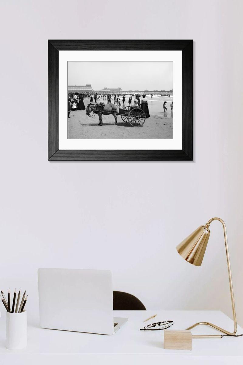 Shown hanging in a room: Modern 14"x12" (36x31cm)