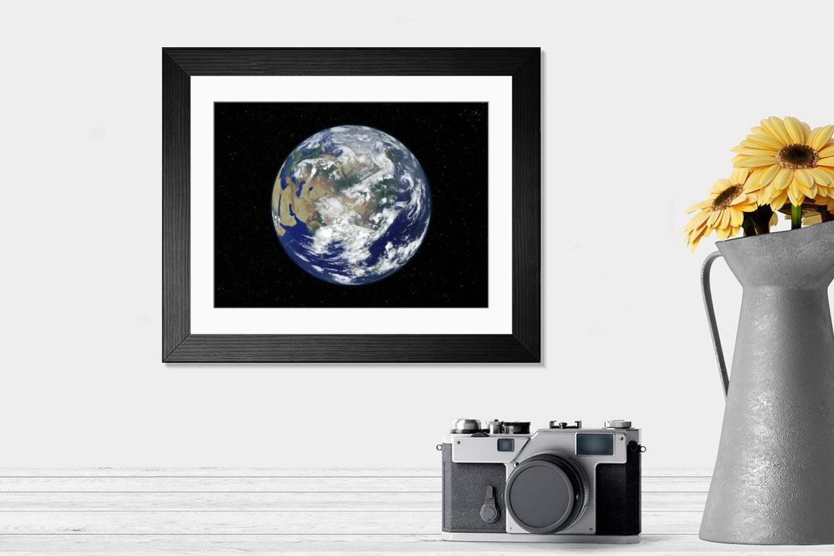 Shown hanging in a room: Modern 14"x12" (36x31cm)