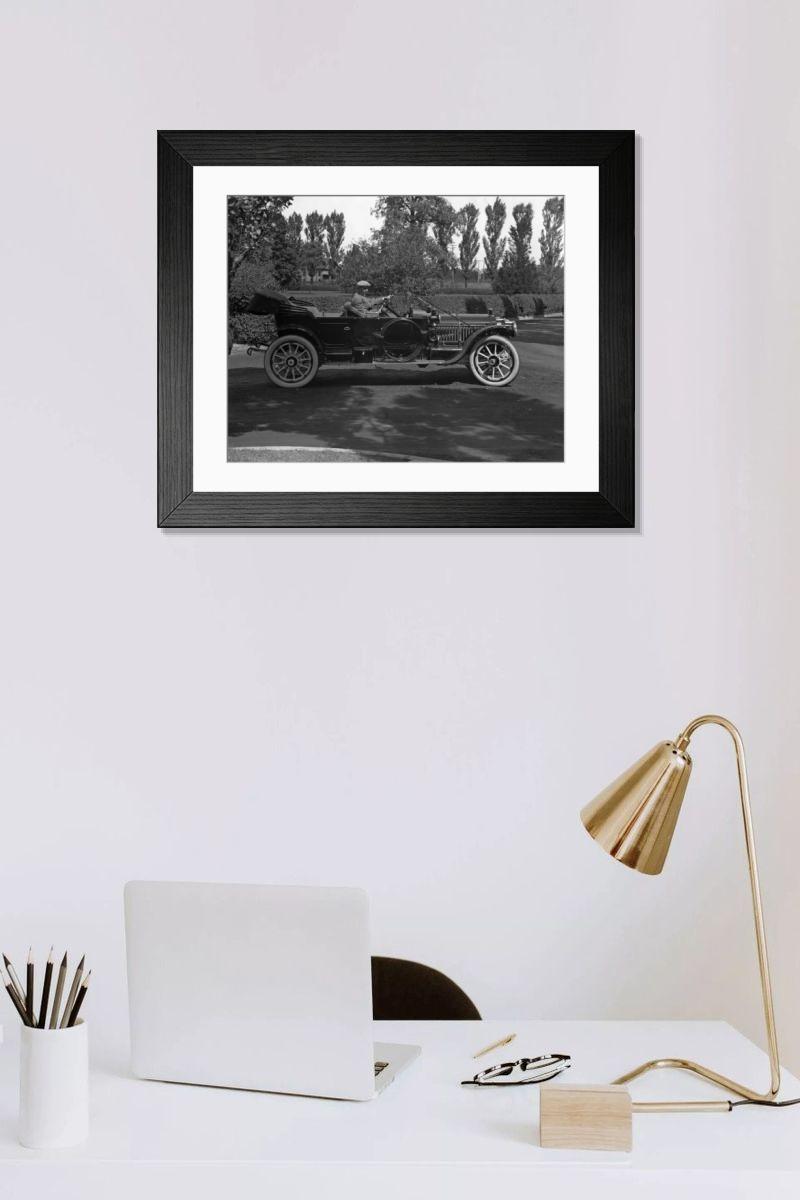 Shown hanging in a room: Modern 14"x12" (36x31cm)