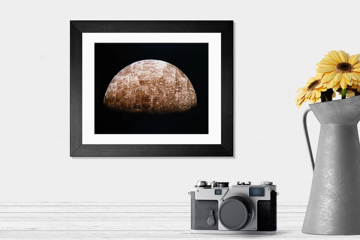Shown hanging in a room: Modern 14"x12" (36x31cm)